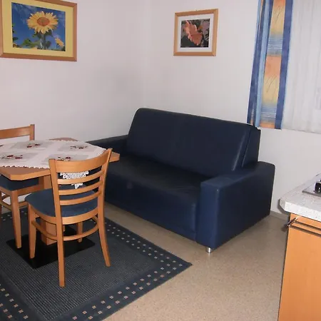 Elli 4* Bad Waltersdorf